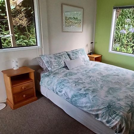 Mt Manaia View Holiday Studio Whangarei Heads Extérieur photo
